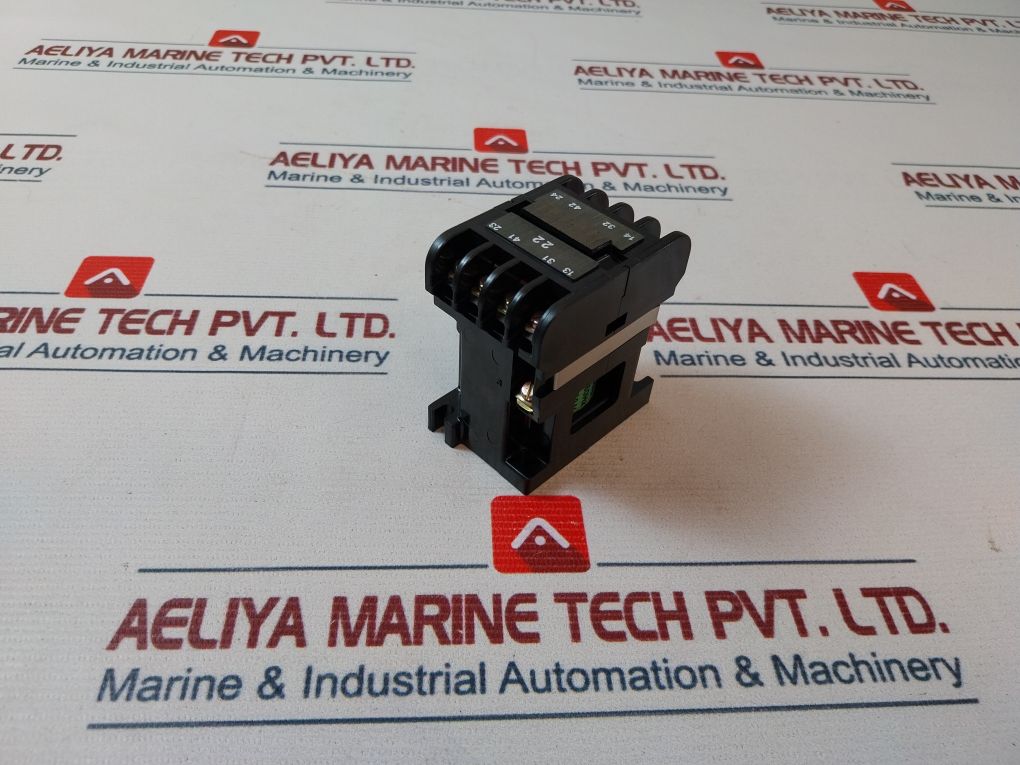 Danfoss C6 4 Pole Control Relay 037B0152