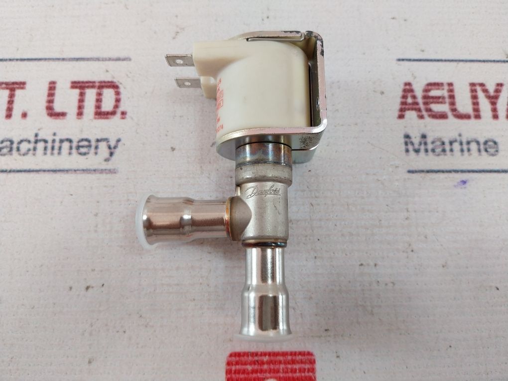 Danfoss 042N4231 Solenoid Valve With Coil Set