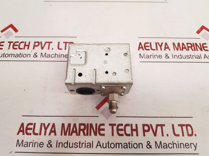 Danfoss 060-110191 Pressure Control Switch