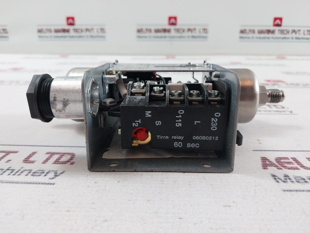 Danfoss 060B0212 Differential Pressure Control 0.3-4.0 Bar