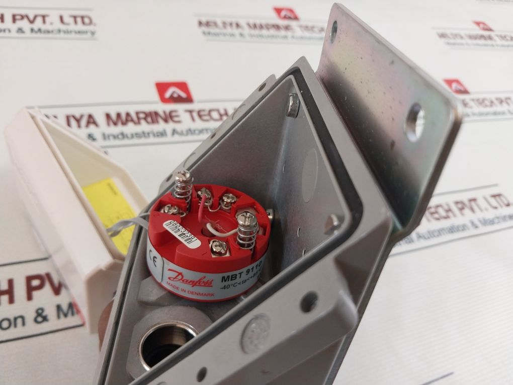 Danfoss 084Z5063 Temperature Sensor 8-35 Vdc