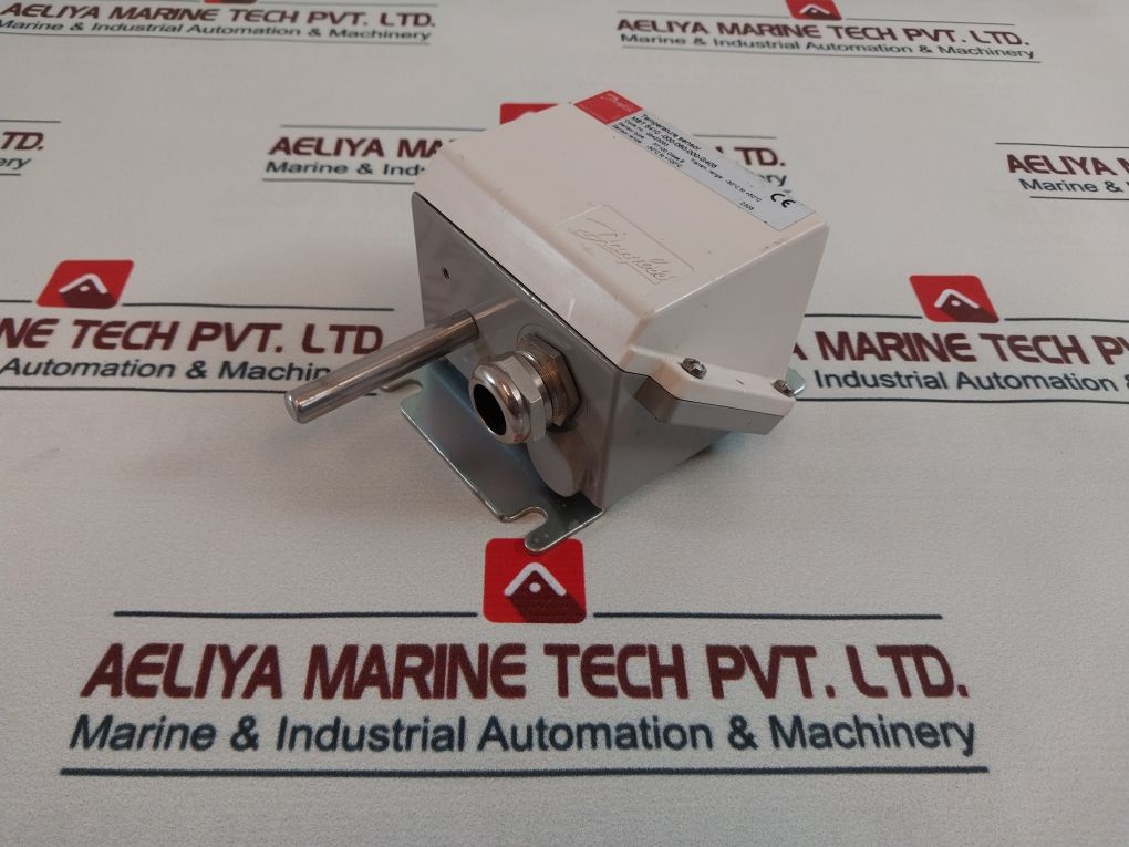 Danfoss 084Z5063 Temperature Sensor 8-35 Vdc