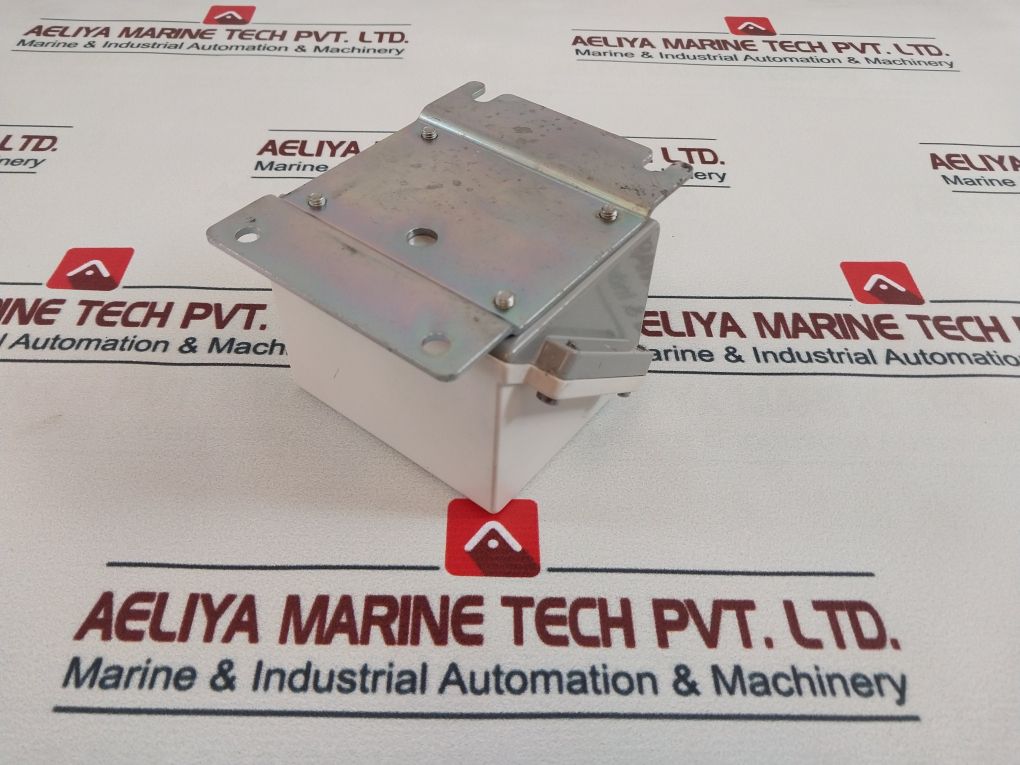 Danfoss 084Z5063 Temperature Sensor 8-35 Vdc