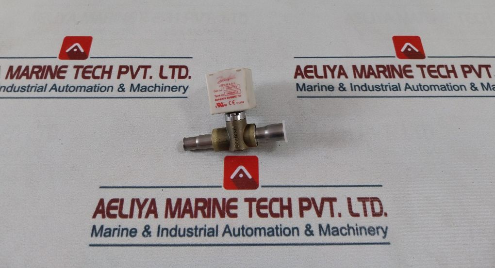 Danfoss 2001773 Solenoid Valve With Coil 042N4214, 208-240V 50/60Hz