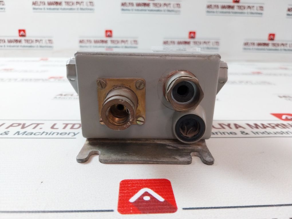 Danfoss Cas 136 Pressure Control Switch