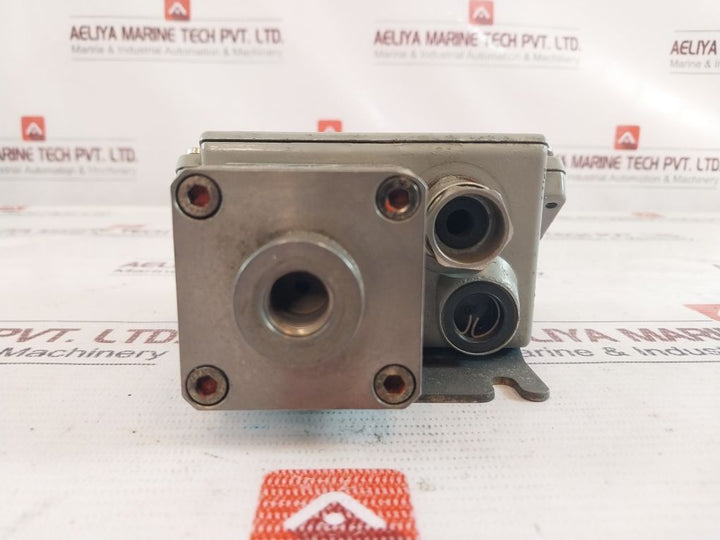 Danfoss Cas 155 Differential Pressure Switch 0.2-2.5 Bar