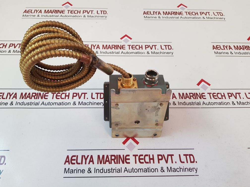 Danfoss cas 178 pressure switch with box