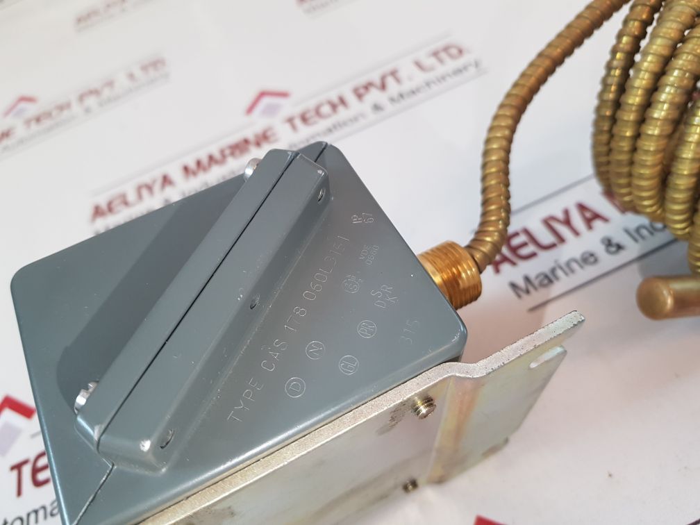 Danfoss cas 178 pressure switch with box