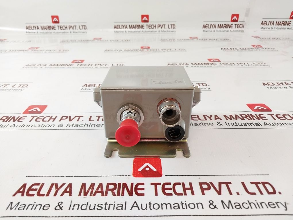 Danfoss Emp 2 Pressure Transmitter 084G2159 Pa 0...15 Kp/Cm2