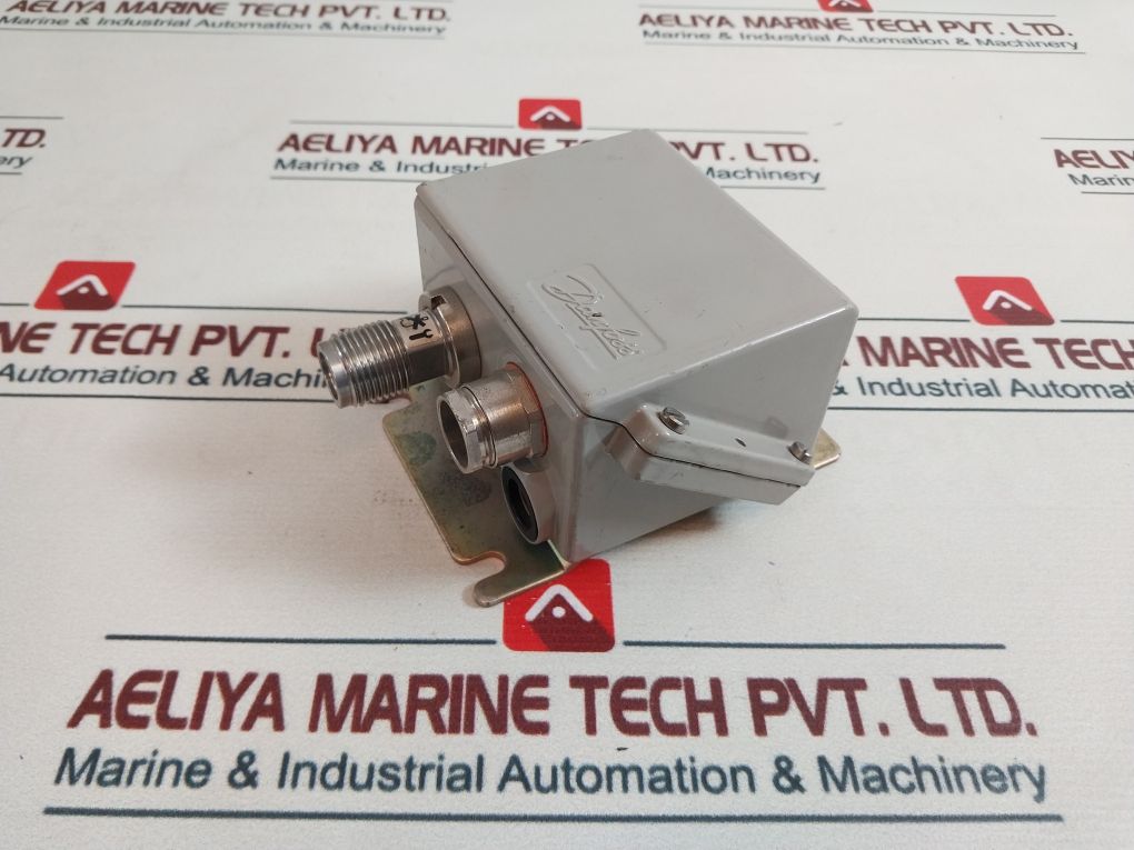 Danfoss Emp 2 Pressure Transmitter 24V Dc