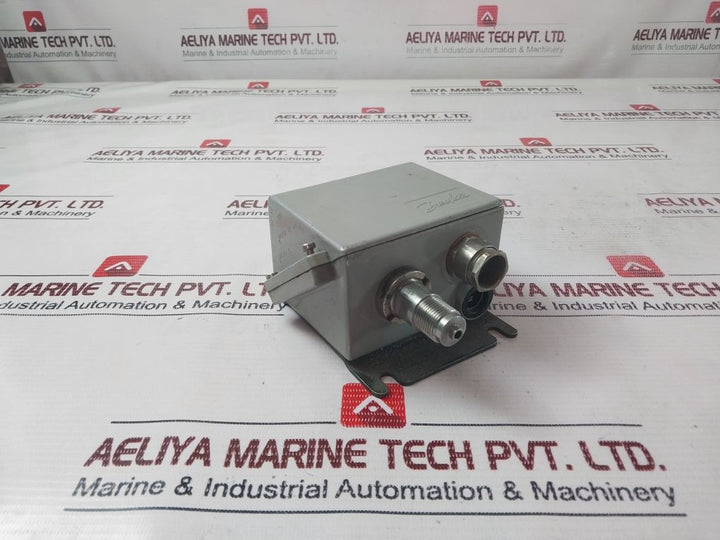 Danfoss Emp 2 Pressure Transmitter 4-20 Ma