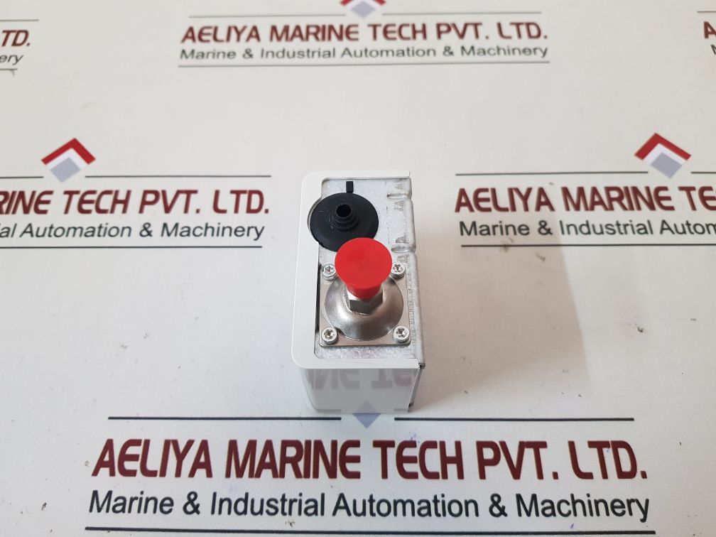 Danfoss Kp2 Pressure Switch 060-112066 Type Spdt 0.5-1.5 Bar