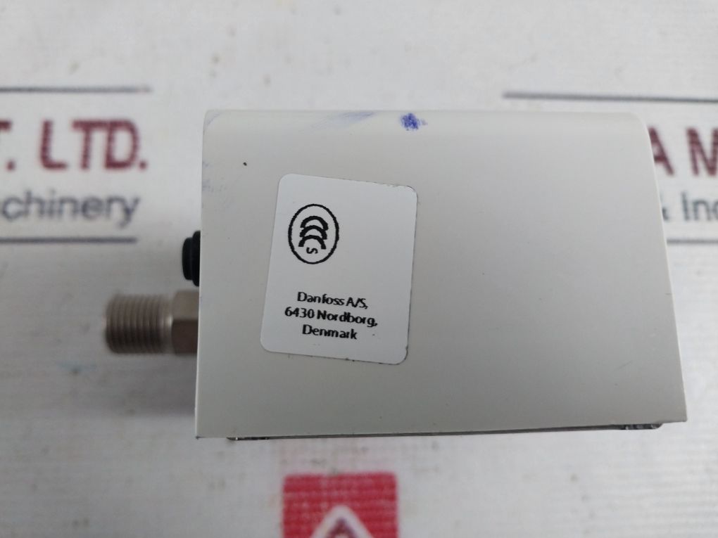 Danfoss Kp35 Pressure Switch 0.7-4 Bar 10-55 Psi