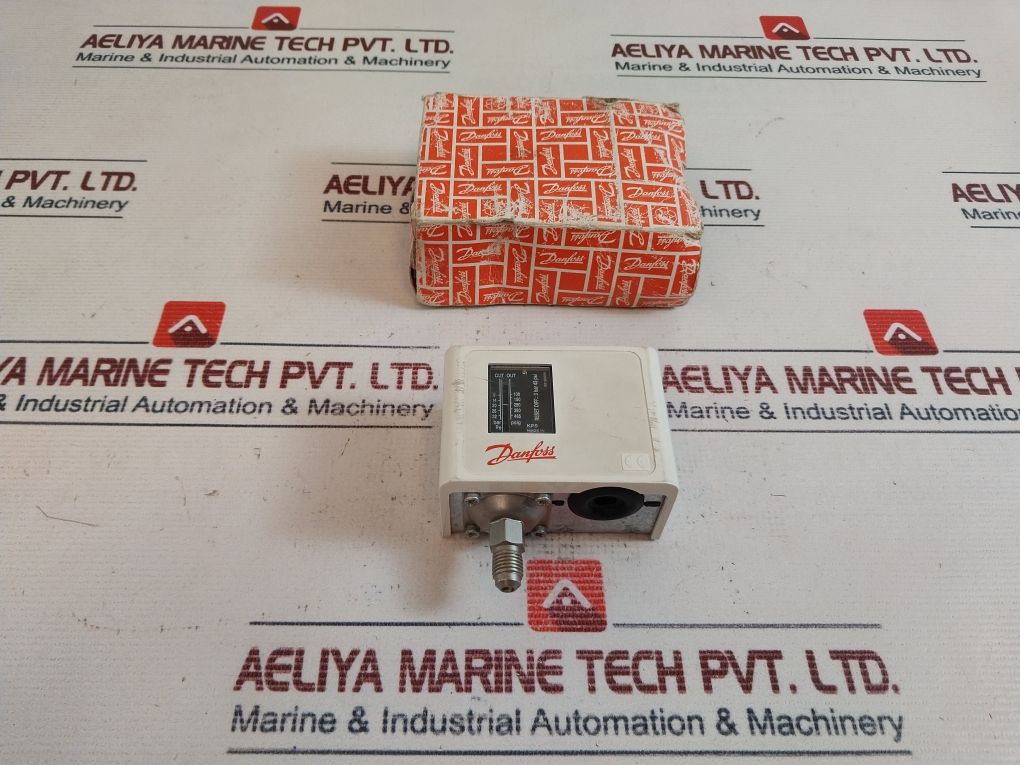 Danfoss Kp5 Pressure Switch 3 Bar 43 Psi 400V~
