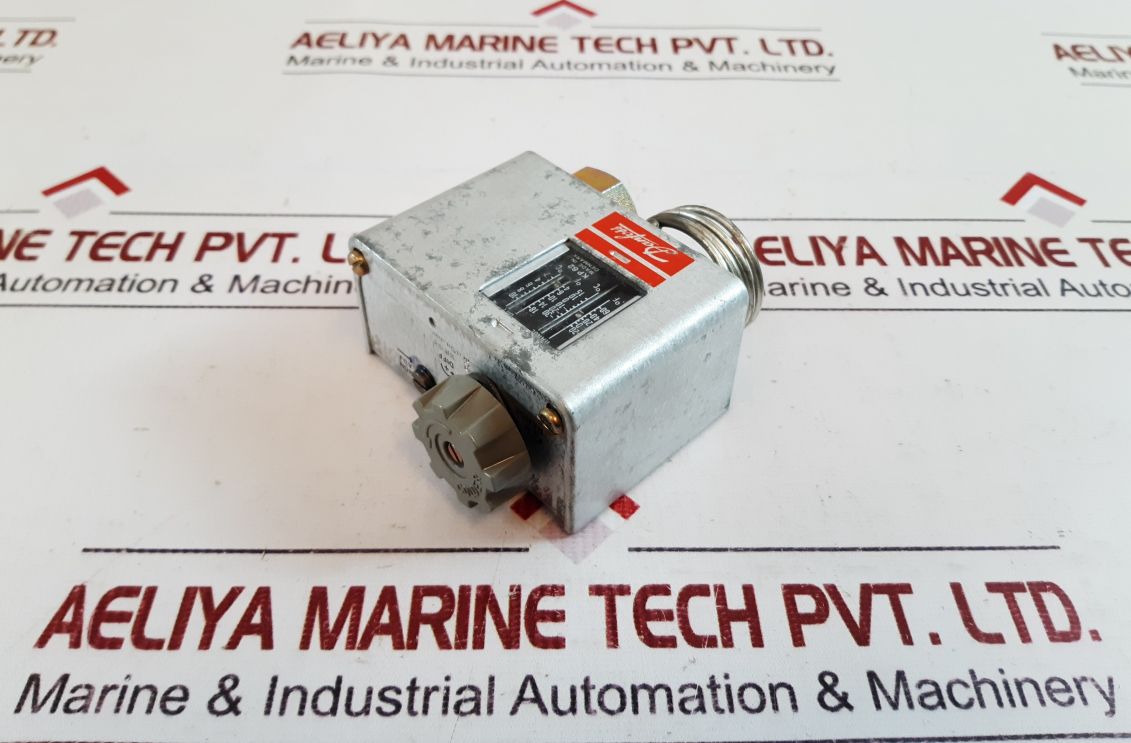 Danfoss Kp62 Temperature Control Switch 060L2015