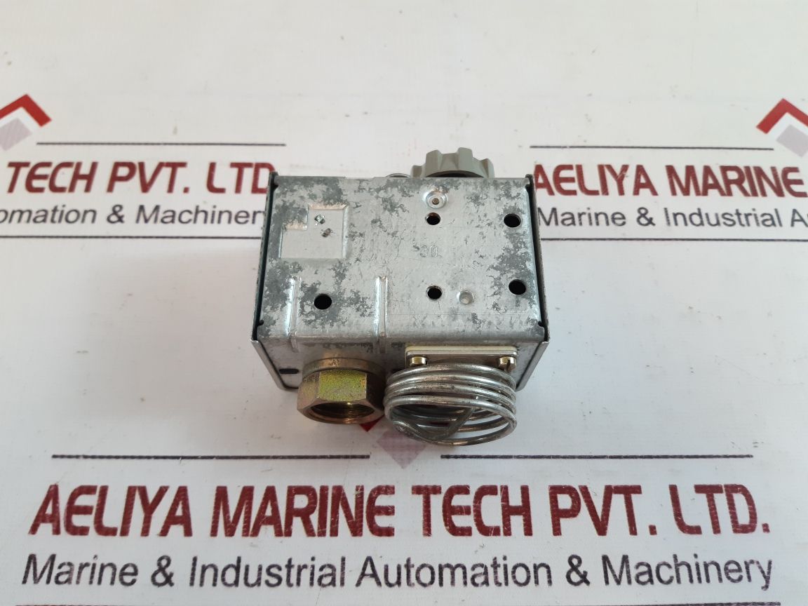 Danfoss Kp62 Temperature Control Switch 060L2015