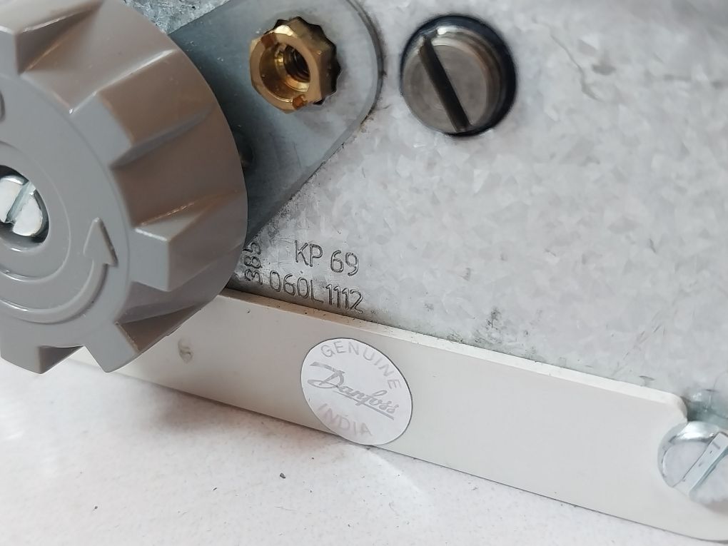 Danfoss Kp69 Thermostat 060L1112