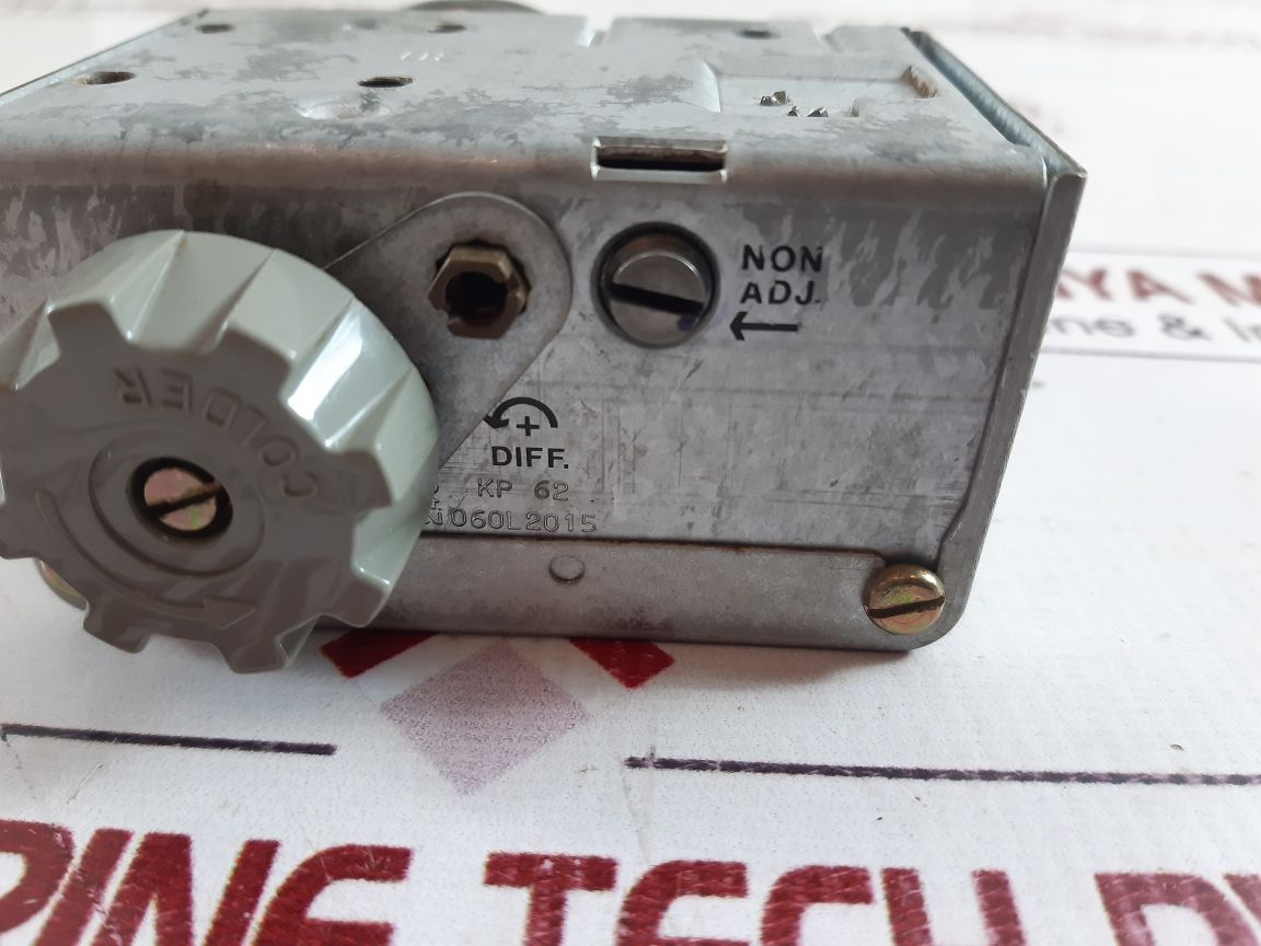 Danfoss Kp 62 Temperature Control Switch 060L2015
