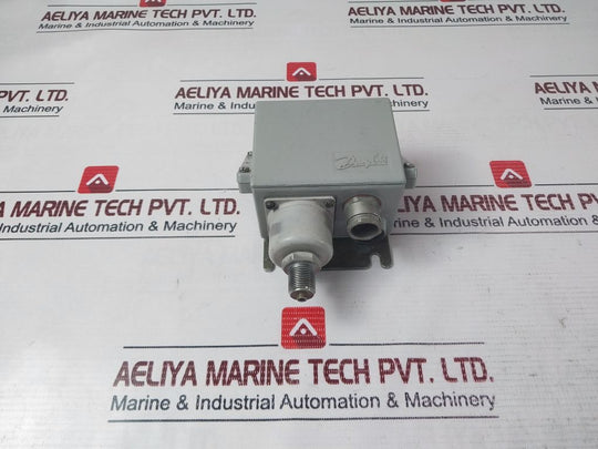 Danfoss Kps 33 Pressure Control Switch 220V
