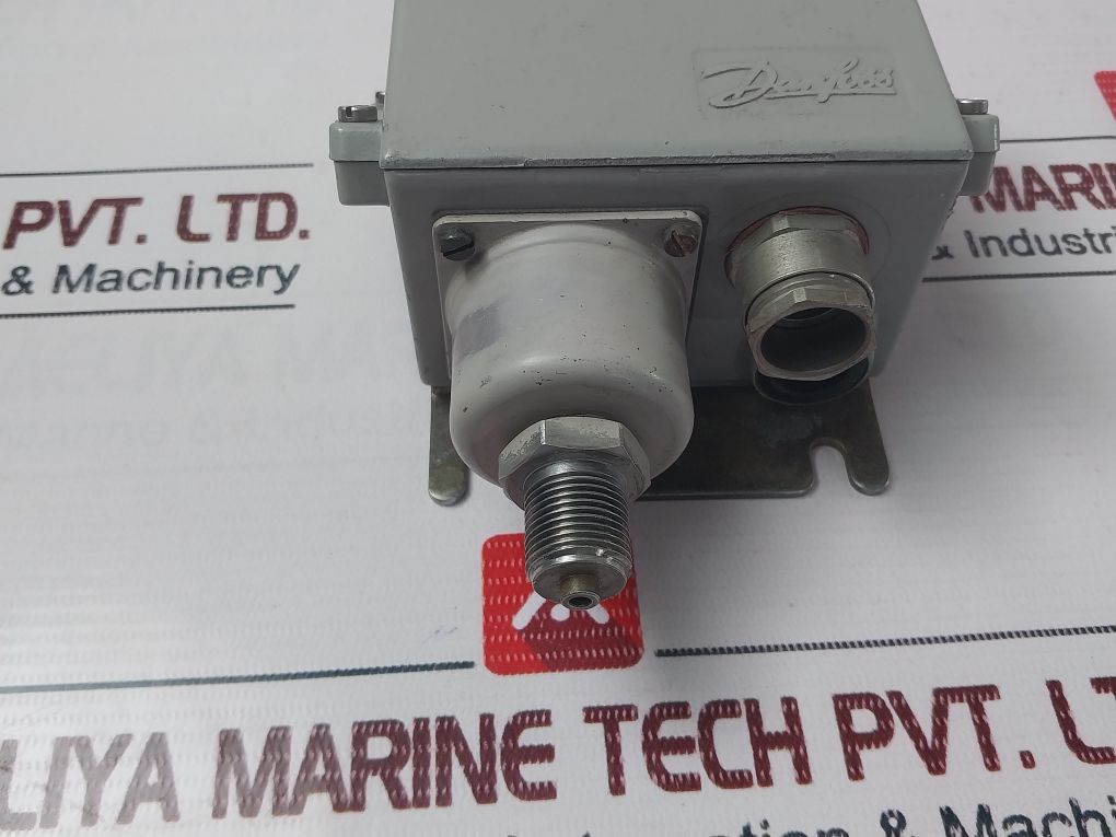 Danfoss Kps 33 Pressure Control Switch 220V
