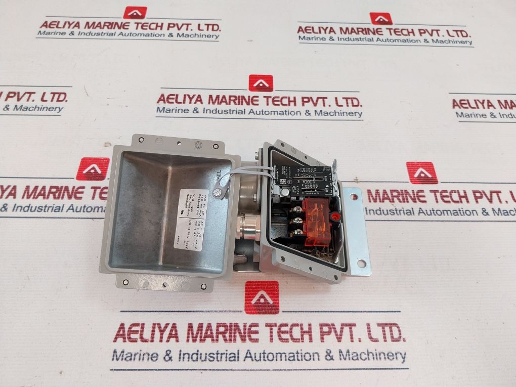 Danfoss Kps 33 Pressure Switch 2-6 Psi