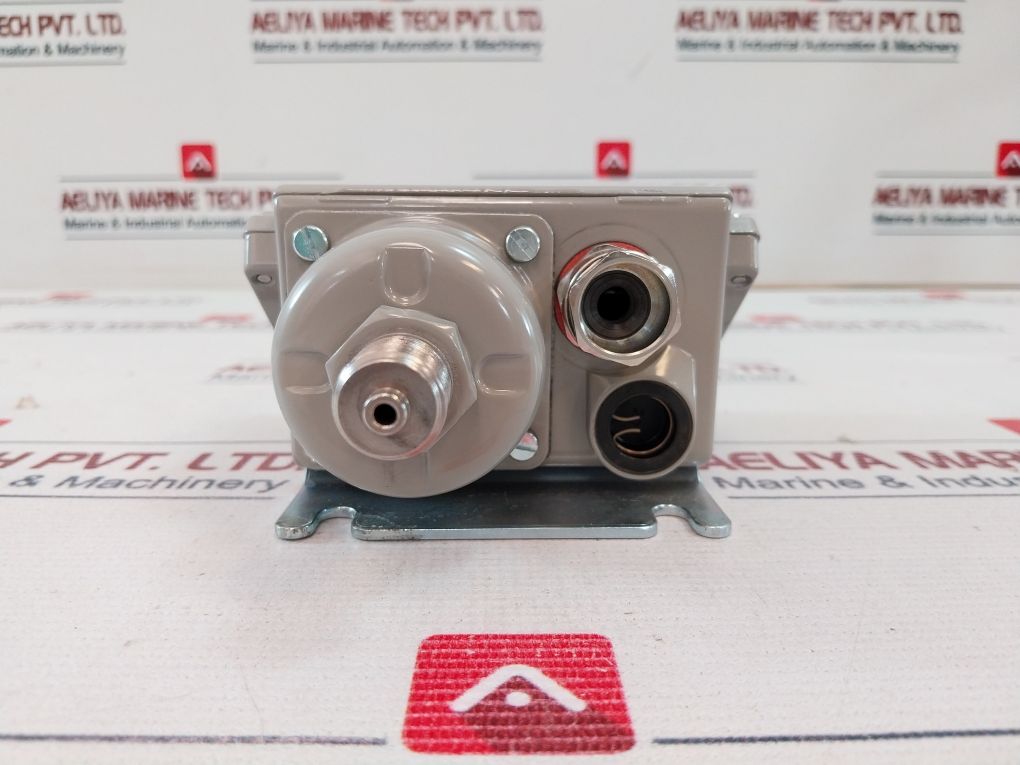 Danfoss Kps 33 Pressure Switch 2-6 Psi