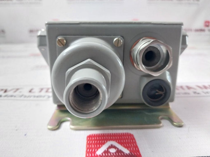 Danfoss Kps 33 Pressure Control Switch 060-3104