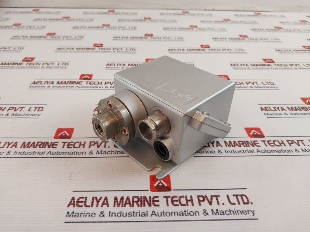 Danfoss Kps 43 Pressure Control Switch Pb 120 Bar/Mwp 1750 Psig ...