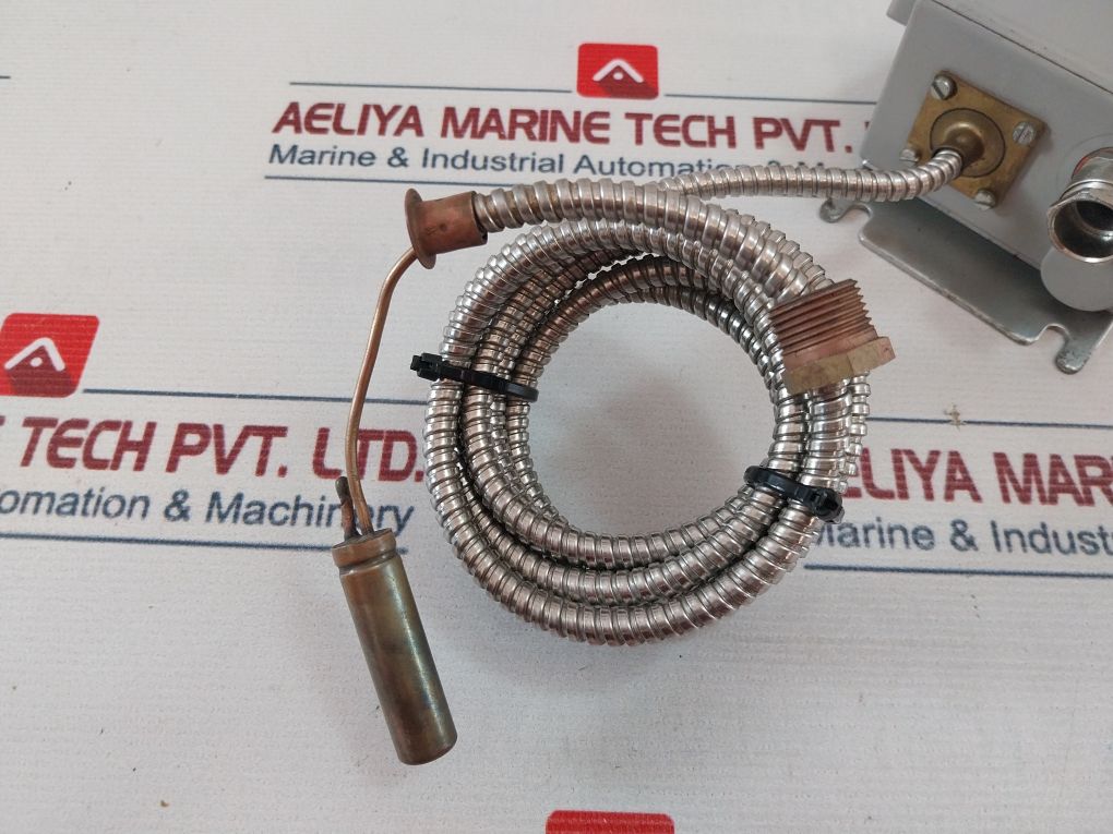 Danfoss Kps 81 Temperature Switch Thermostat 060L3106