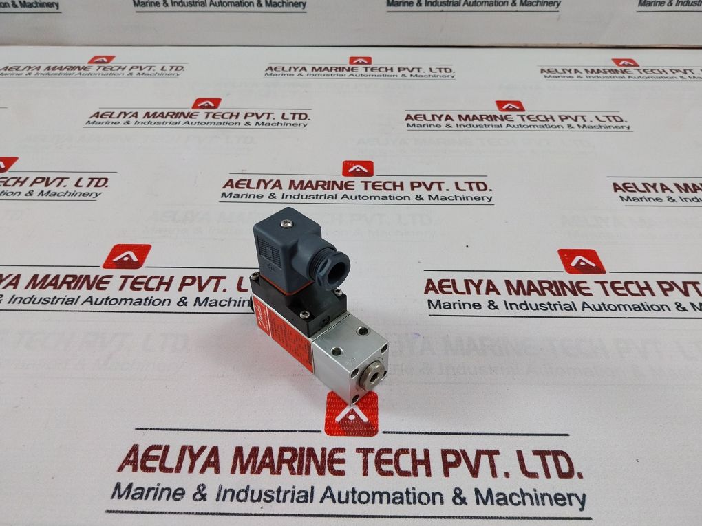 Danfoss Mbc 5100 Pressure Control Switch 360.01.98.02. Ip65