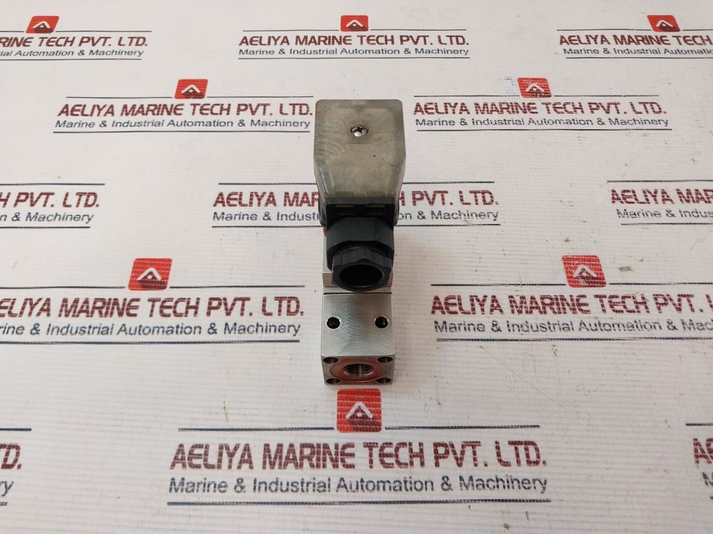 Danfoss Mbs 5100-1611-2Cb04 Pressure Transmitter 060N1075, 10-32 Vdc