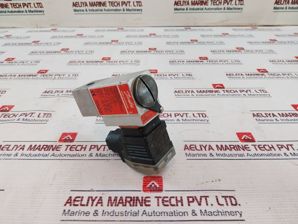 Danfoss Mbs 5100-1811-2Cb04 Pressure Transmitter 10-32Vdc