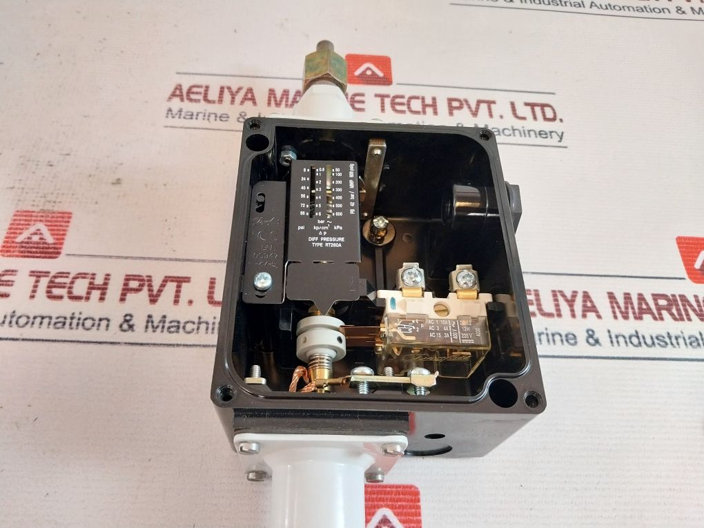 Danfoss Rt260A Differential Pressure Switch 8-86 Psi
