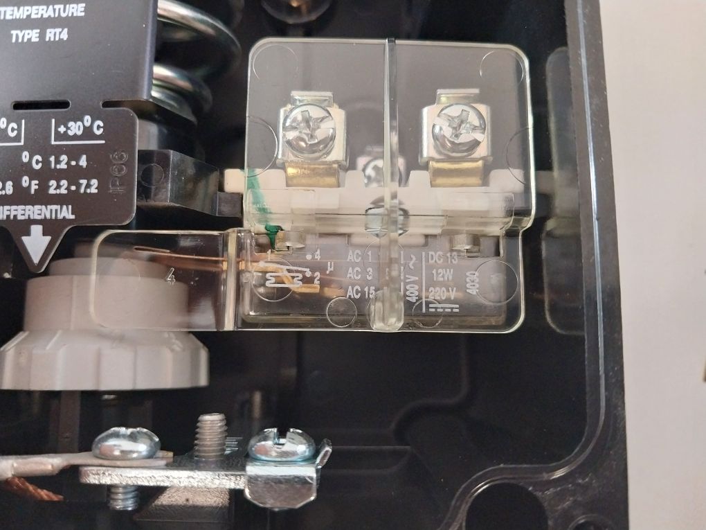 Danfoss Rt4 Thermostat 017A1623-01