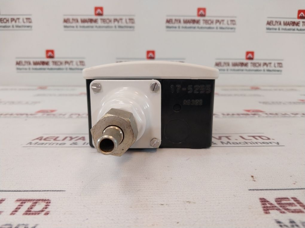 Danfoss Rt5 Pressure Switch 4-17 Bar~ Kp/Cm2
