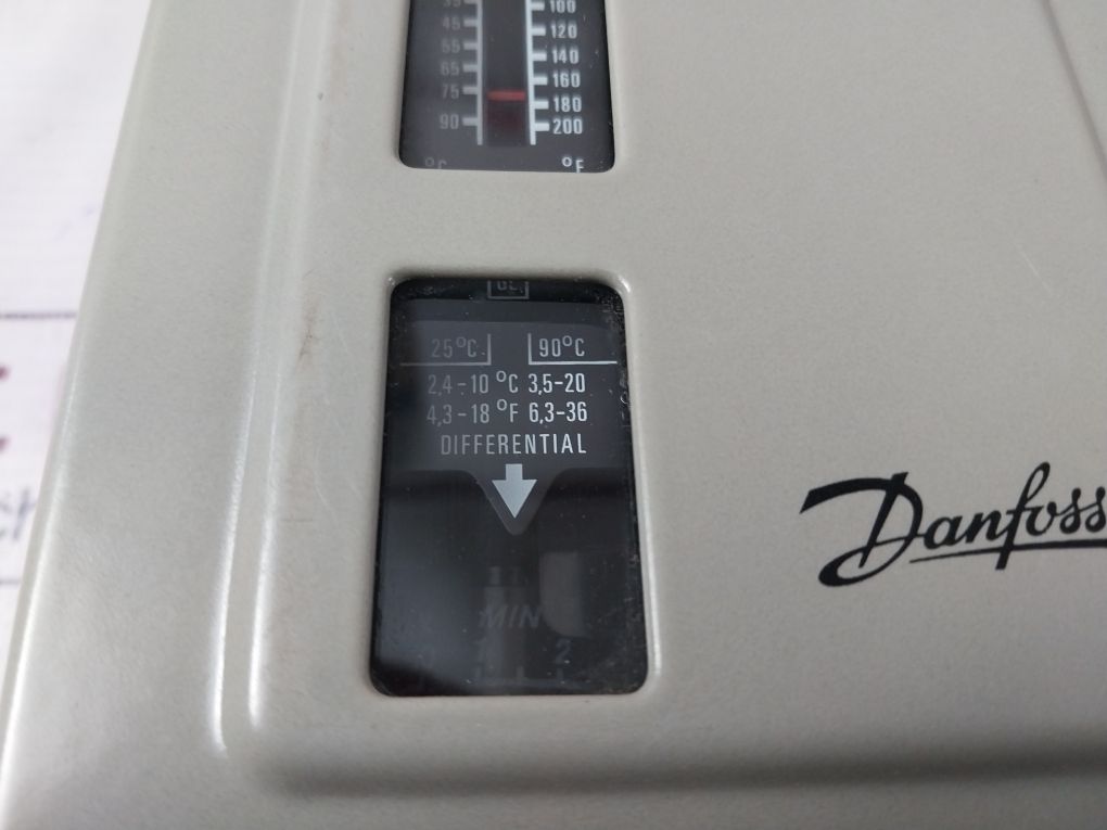 Danfoss Rt 101 Thermostat 17-5003 Temperature Switch 25-90°C