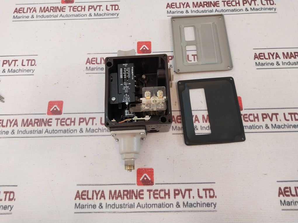 Danfoss Rt 117 Pressure Control Switch 150-430 Psig