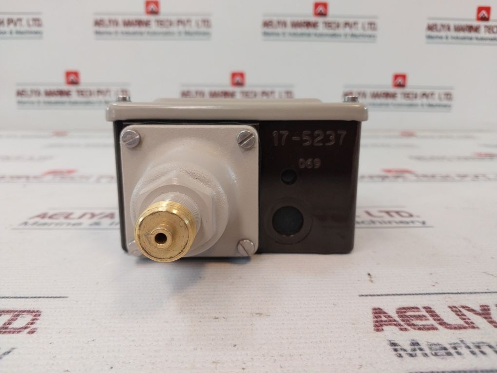Danfoss Rt 200 Pressure Control Switch 400V~