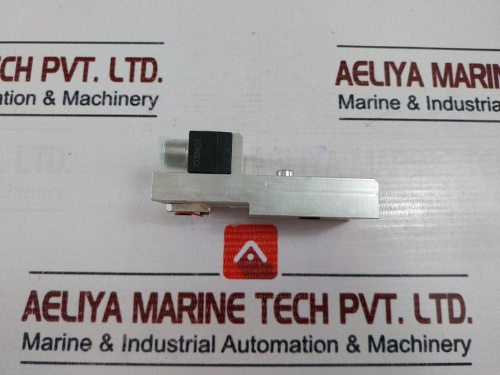 De-sta-co 8Ea-123-1 Pneumatic Clamp 10-30 Vdc