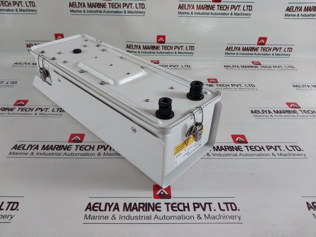 Dedicated Micros Dm/506-701 Camera Housing Dennard 506 110-230V