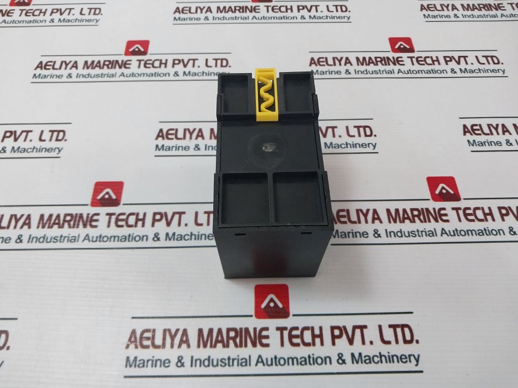 Deif Tav-210Dg/3 Single Function Transducer 100-121.21V 16,5-20 Ma