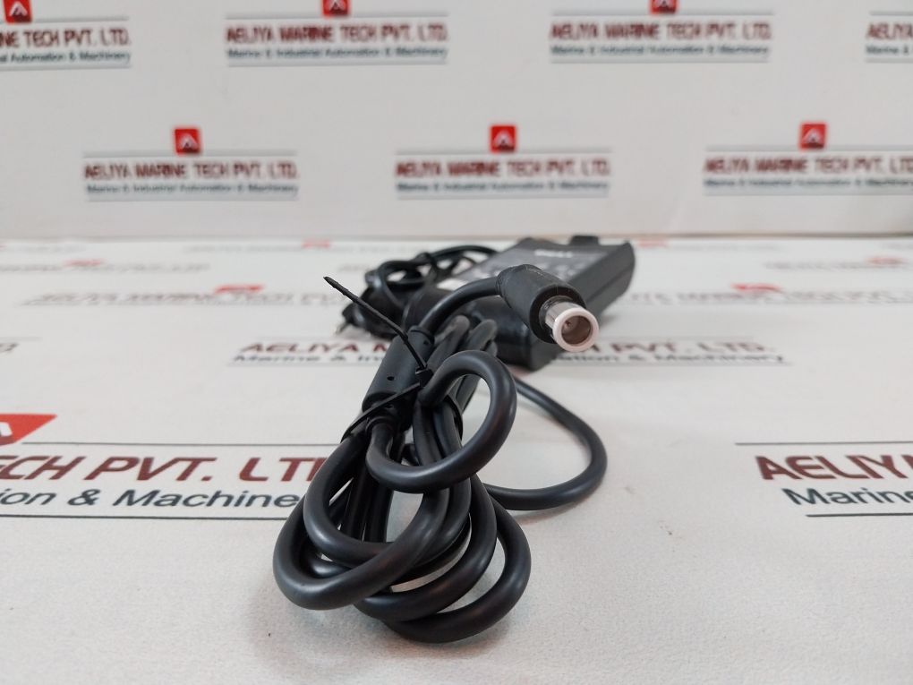 Dell La65Ns0-00 65W-ac Adapter
