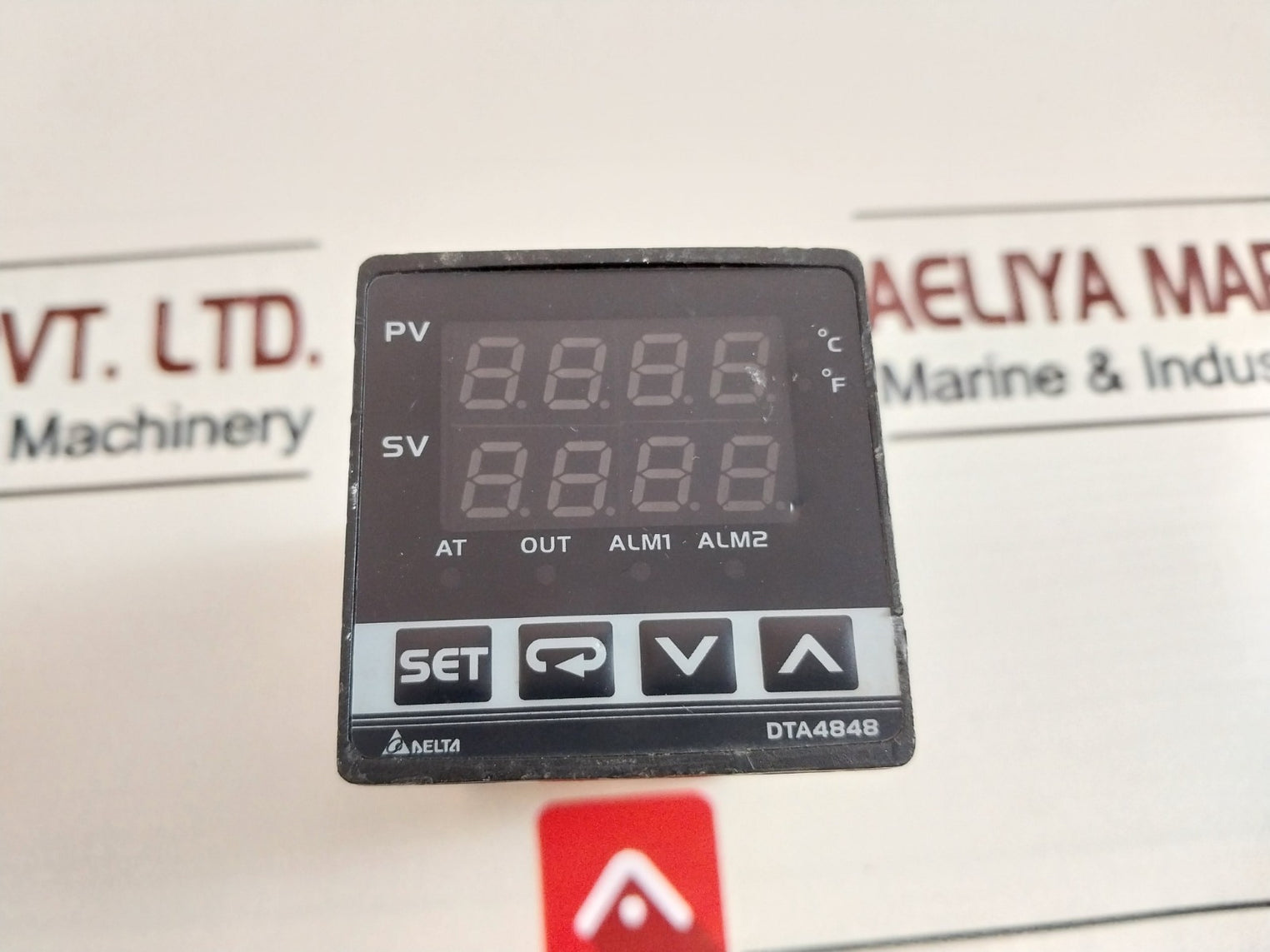Delta Dta4848 Temperature Controller 110-240 Vac