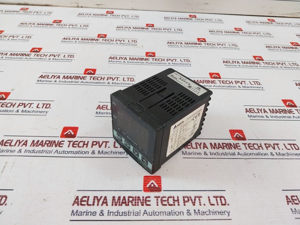 Delta Dta7272R0 Temperature Controller Ac 100~240V 50/60 Hz