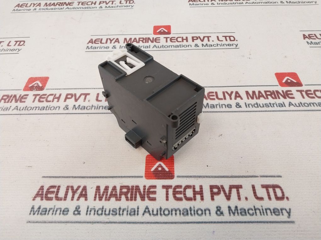 Delta Dvp08Xn211R Output Module