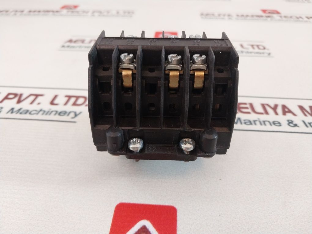 Demag 772 188 44 Components Contactor