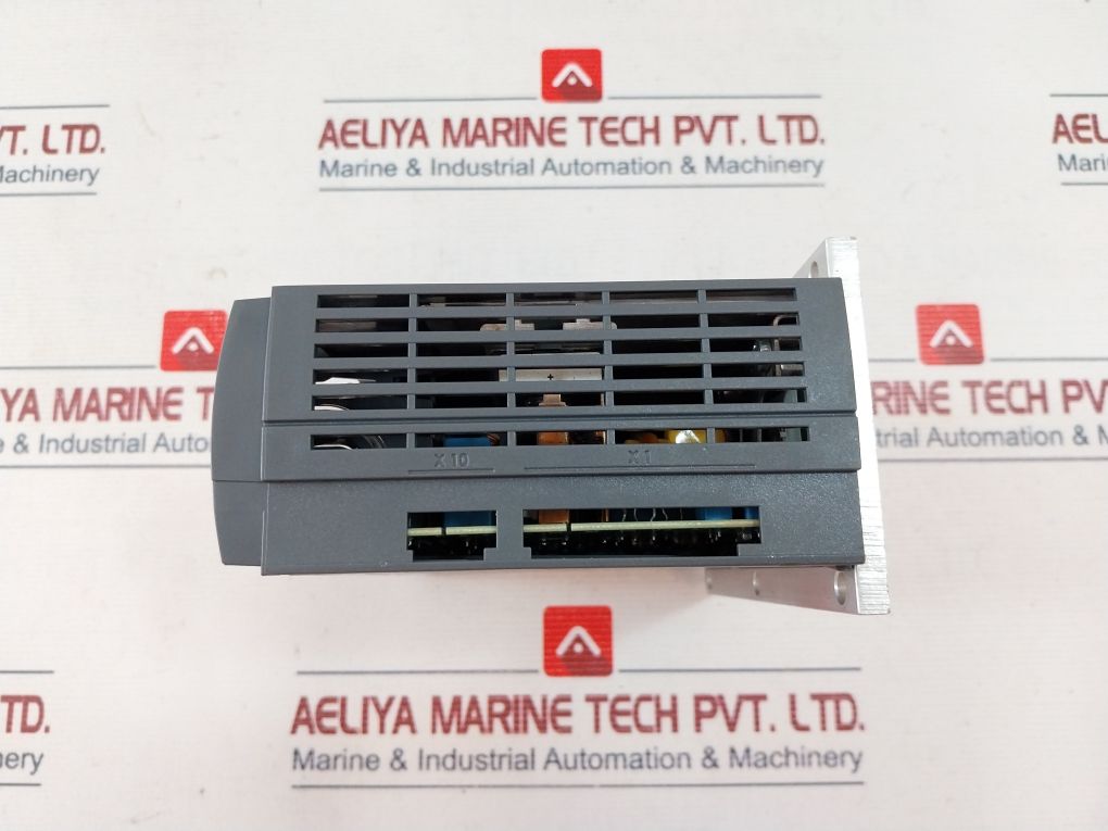 Demag Dic-4-002-c-0003-01 Frequency Inverter