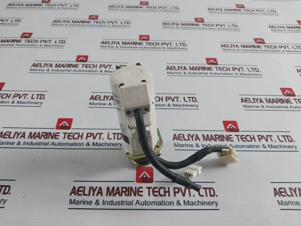 Denso 410622-1610 Msma8A2T5U2 Servo Motor
