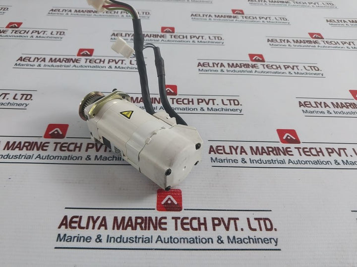 Denso 410622-1610 Msma8A2T5U2 Servo Motor