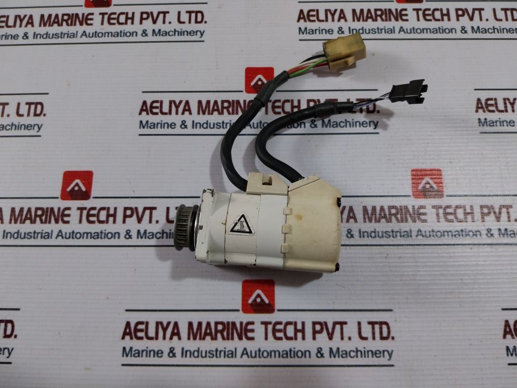 Denso 410622-1620 Servo Motor 03H08 Msma5Azt2U2